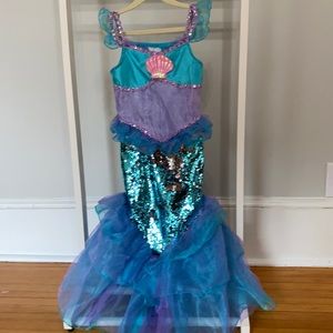 Mermaid costume 4-6size